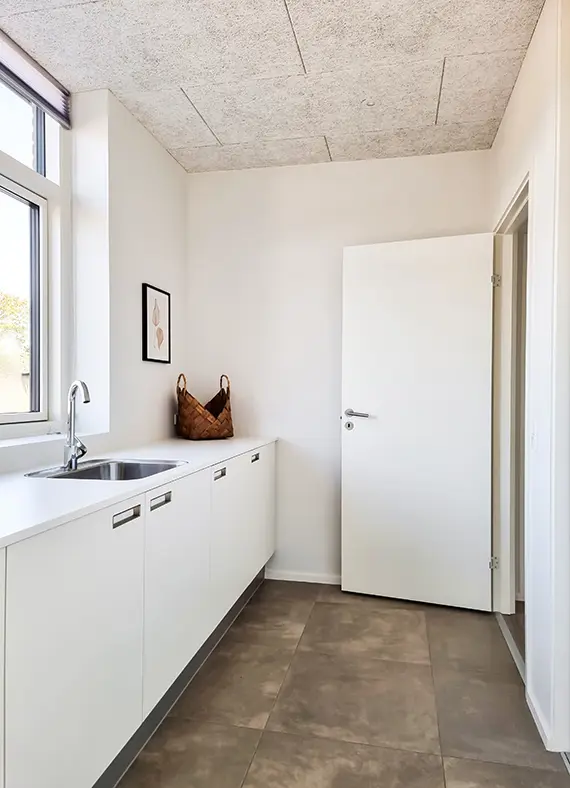 Kolbaek Mark 43 34 570X788px